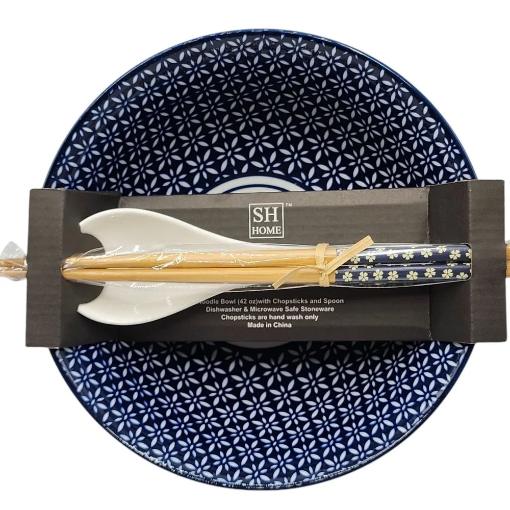 SH Home Blue Fu Floral Ceramic Ramen Noodle Bowl 42oz With 2 Chopstick And Spoon